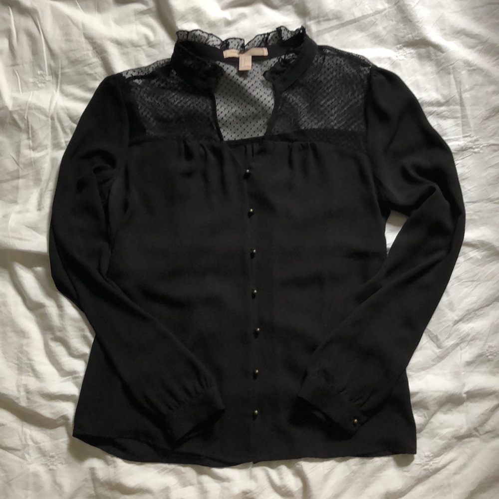 🌟 Ruffle and Mesh Blouse with Contrast Buttons